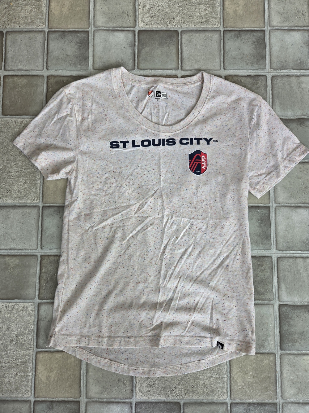 New Era St Louis City Speckled Heathered Crewneck Tee w Multi-Color Flecks Sz S